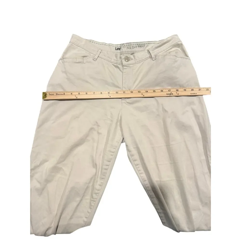 Lee Women's Parchment All Day Relaxed Fit Straight Leg Khaki Pants Size 10
